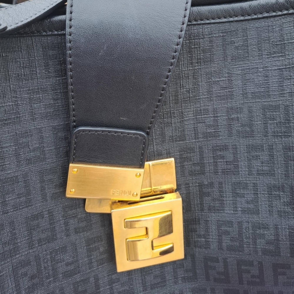 ✅️SOLD✅️ FENDI Black Gold Zucchino Chiusura Tote Shoulder Bag AUTHENTIC - Picture 14 of 14